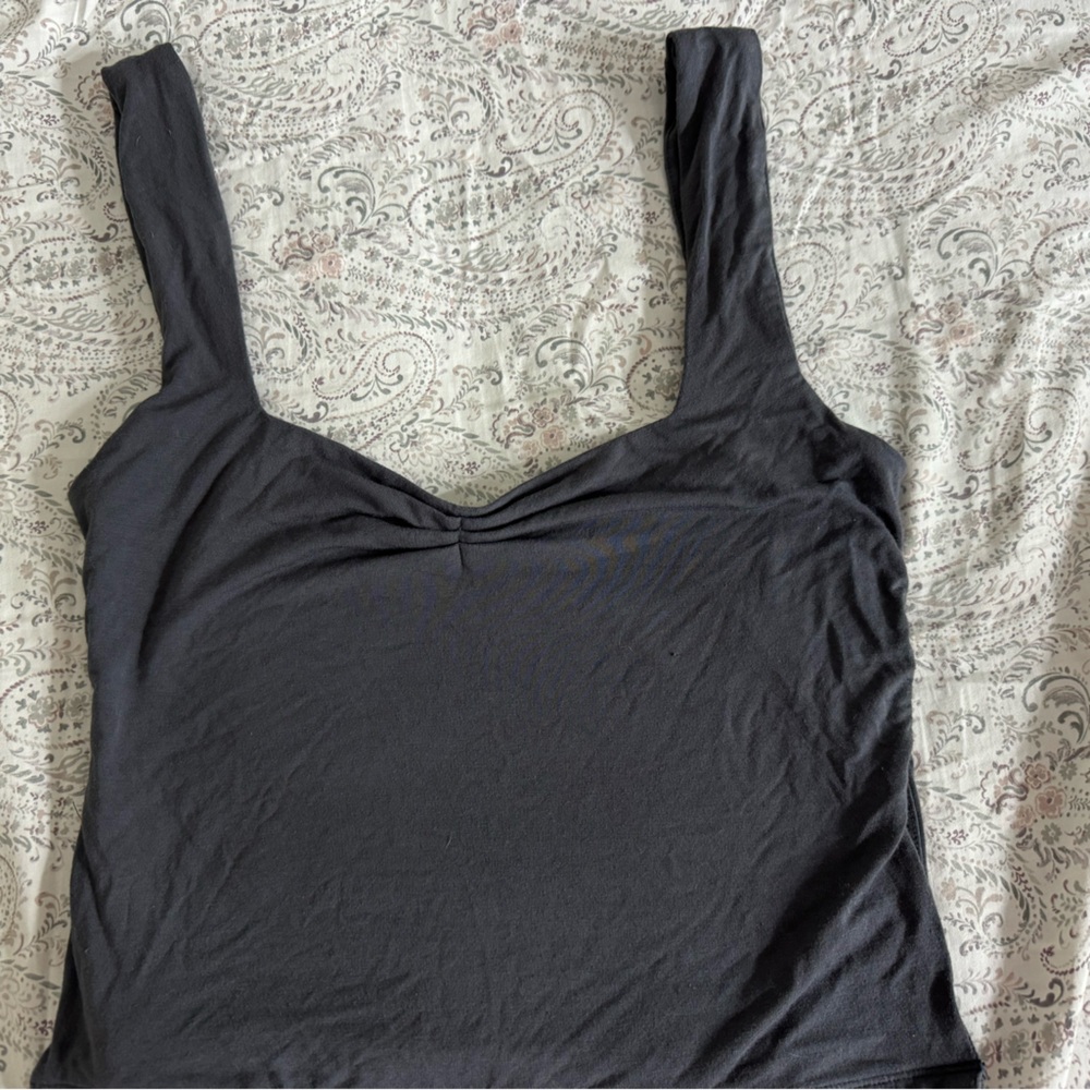 White fox gray crop top